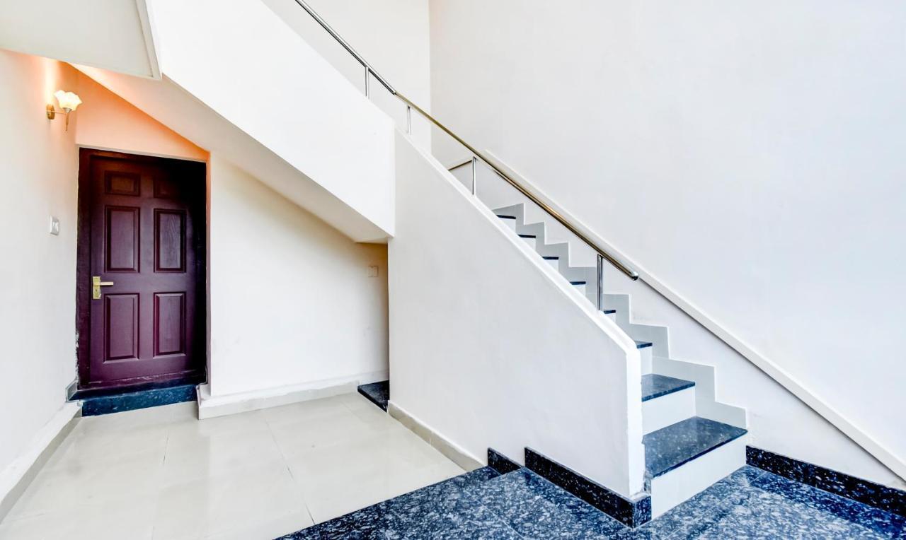 Aspire Maradu Hotel Kochi Ngoại thất bức ảnh